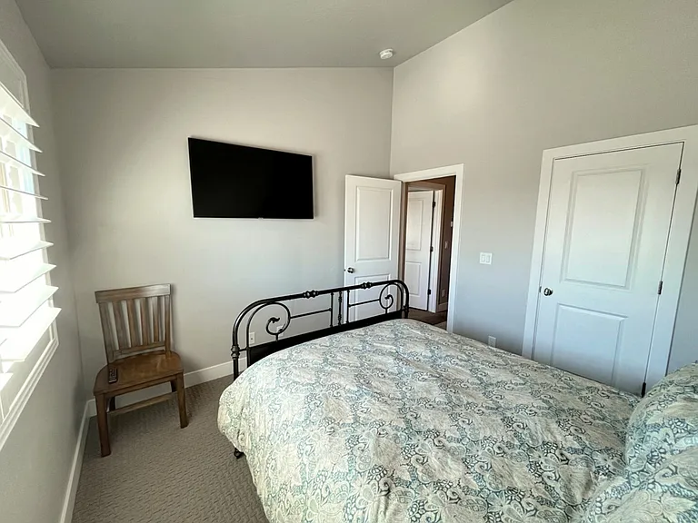 N Coral Ridge Dr — Photo 21