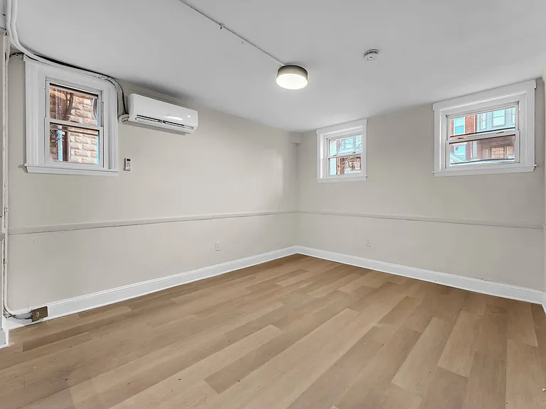 The Woodrow at 300 E 30th Street — Photo 21