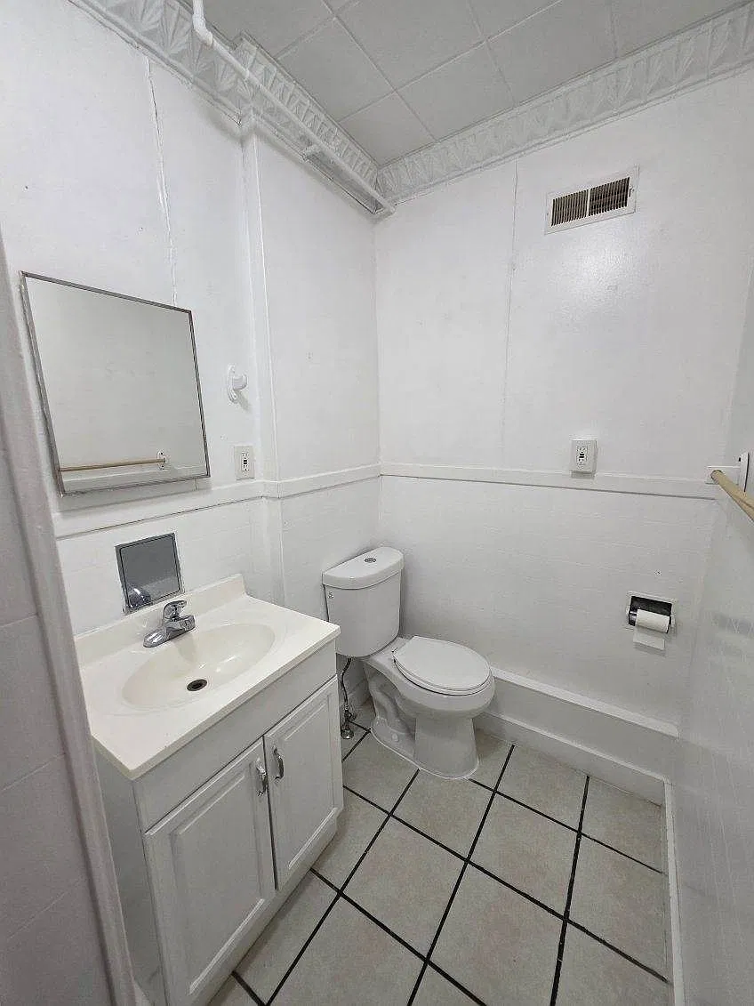 2 bed, 750 sqft, $1,700 — Photo 4