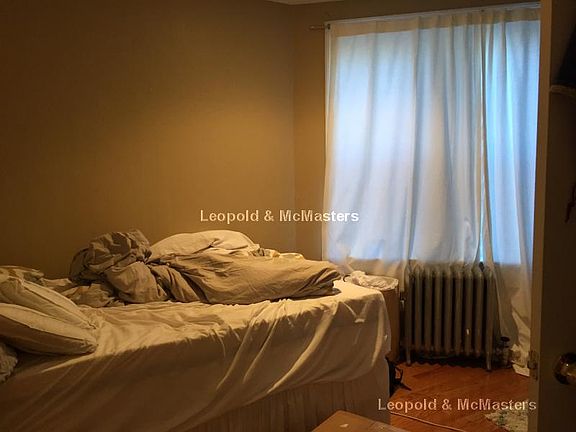 3rd image of 73 Egmont St #4