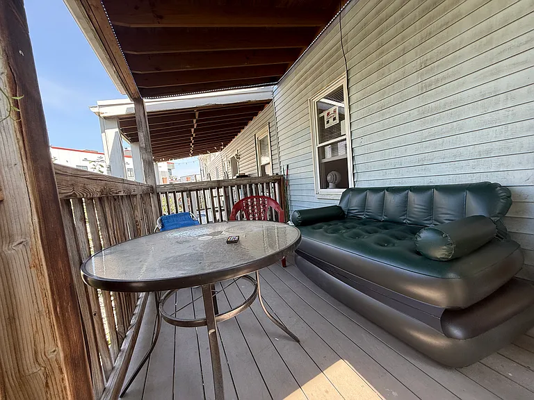 27 Woodward St #3 — Photo 15