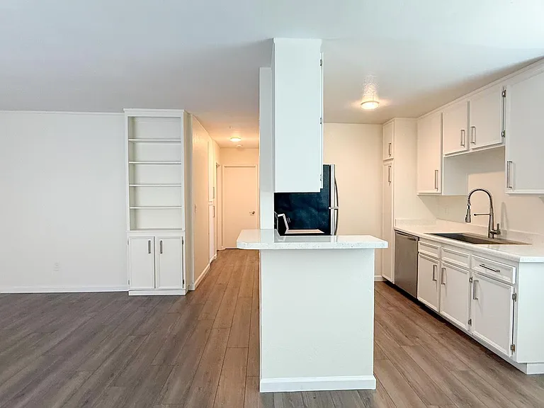 2625 Highland Ave — Photo 15