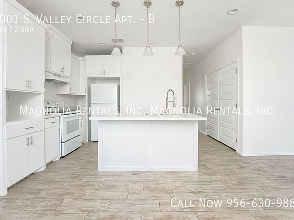 4th image of 2001 S Valley Cir #B