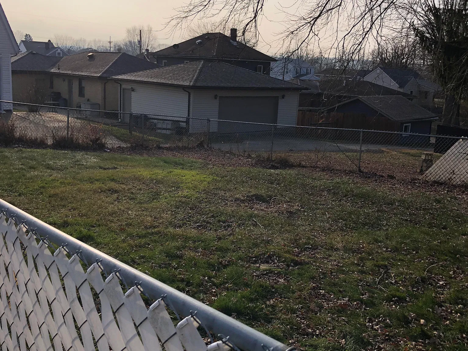 3 bed, 1.5 bath, 1400 sqft, $695 — Photo 3