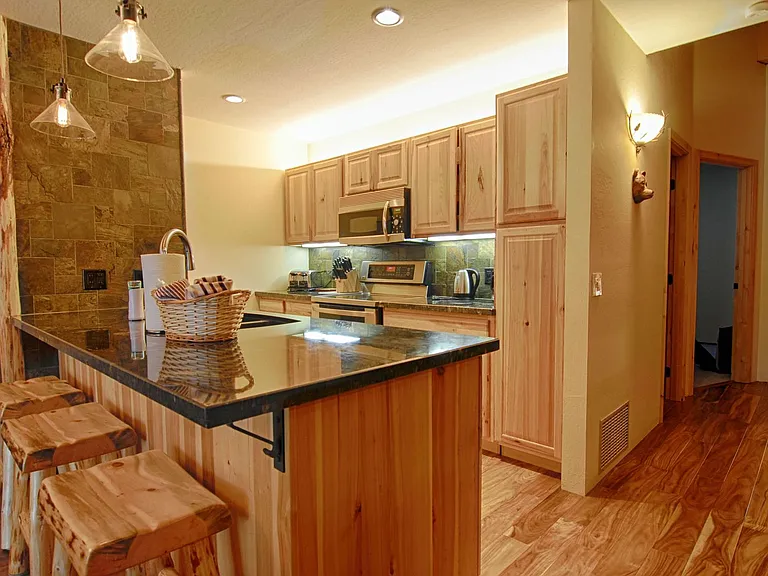 1001 Commonwealth Dr #87 — Photo 7
