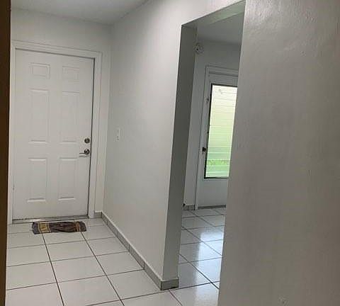 3rd image of 1550 NE 191st St APT 111