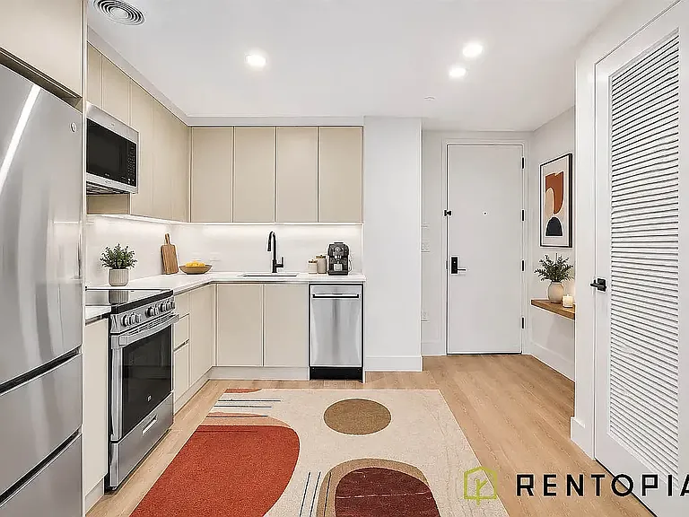 130 Hope St #621 — Photo 2