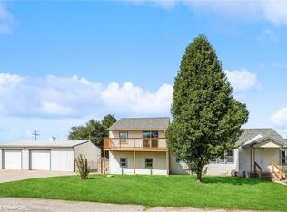 605 Libel St, Wathena, KS 66090