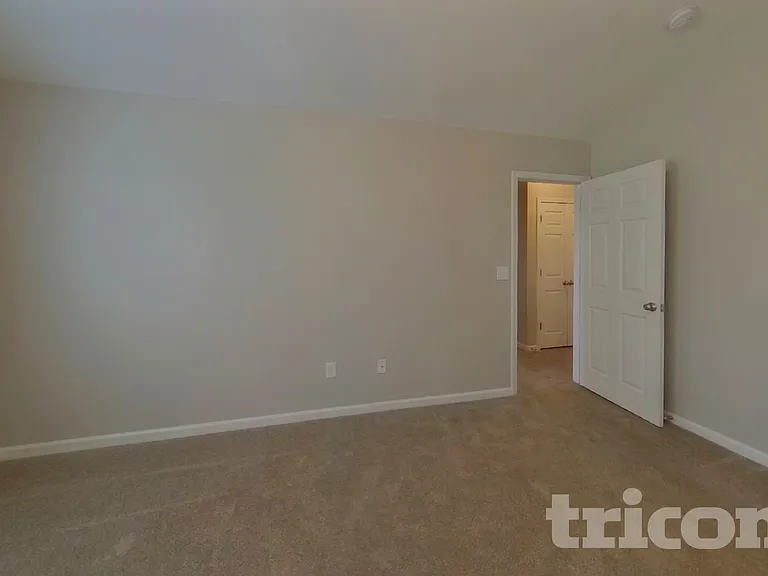9514 Parkridge Dr — Photo 7