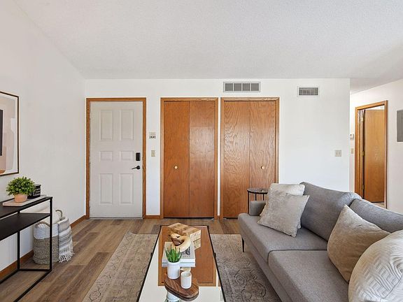 5th image of 3335 Nevada Ave N #3503