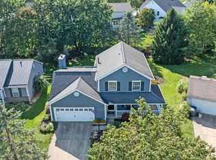 8043 Schoolside Dr, Westerville, OH 43081