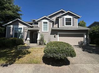 1079 NE Creeksedge Dr, Hillsboro, OR 97124