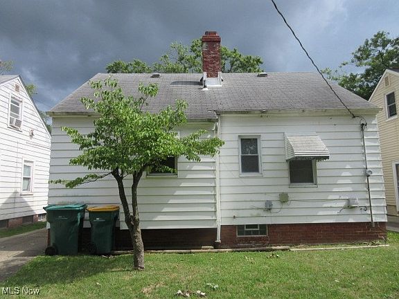 3rd image of 5662 Waterbury Ave