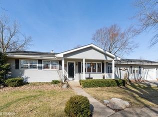 1425 Kent Pl, Dekalb, IL 60115