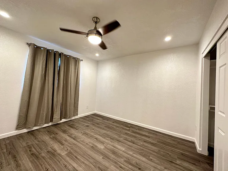 837 W Elna Rae St — Photo 18
