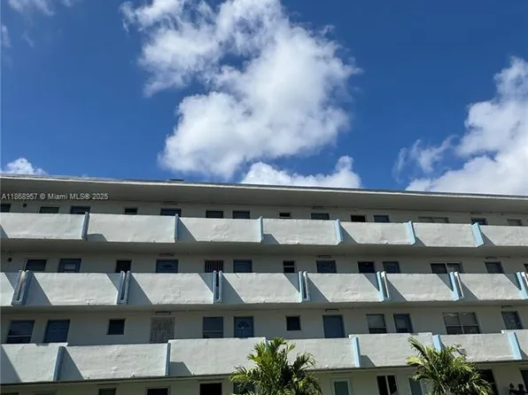 1701 NE 191st St #A214, Miami, FL 33179