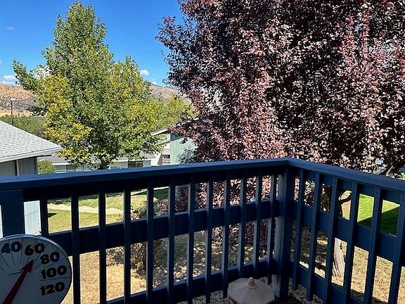 4th image of 801 Sierra Vista Way