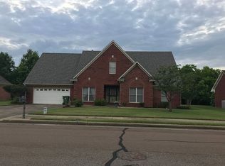7037 W Honeysuckle Ln, Millington, TN 38053