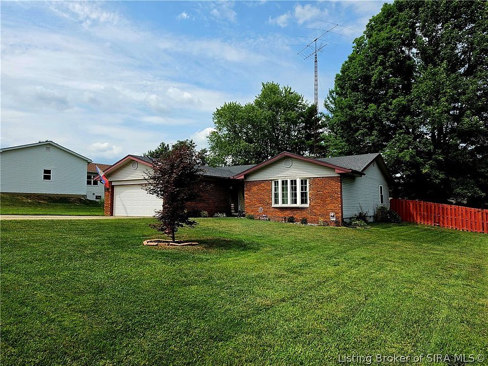 1st image of 303 Golf Ridge Lane