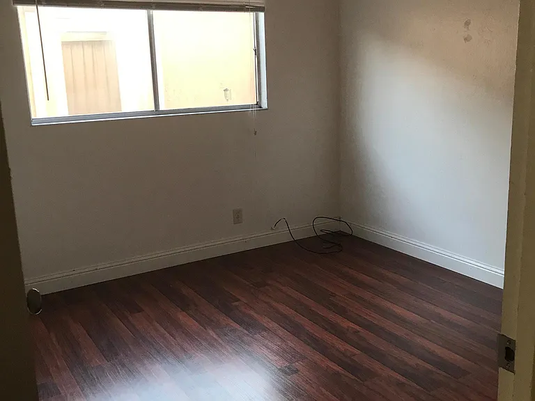 1146 Washington Ave #3 — Photo 4