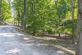 4th image of 140 Tusculum Rd