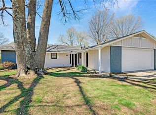 1430 Buena Vista Cir, Springdale, AR 72762