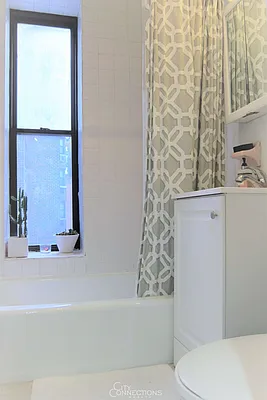 Rented by City Connections Realty | media 19