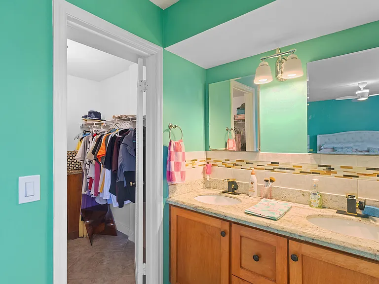 500 Egret Cir #8208 — Photo 15