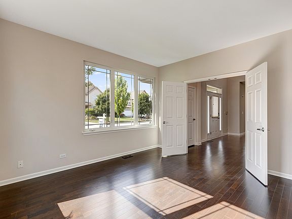 5th image of 1717 N Woods Way