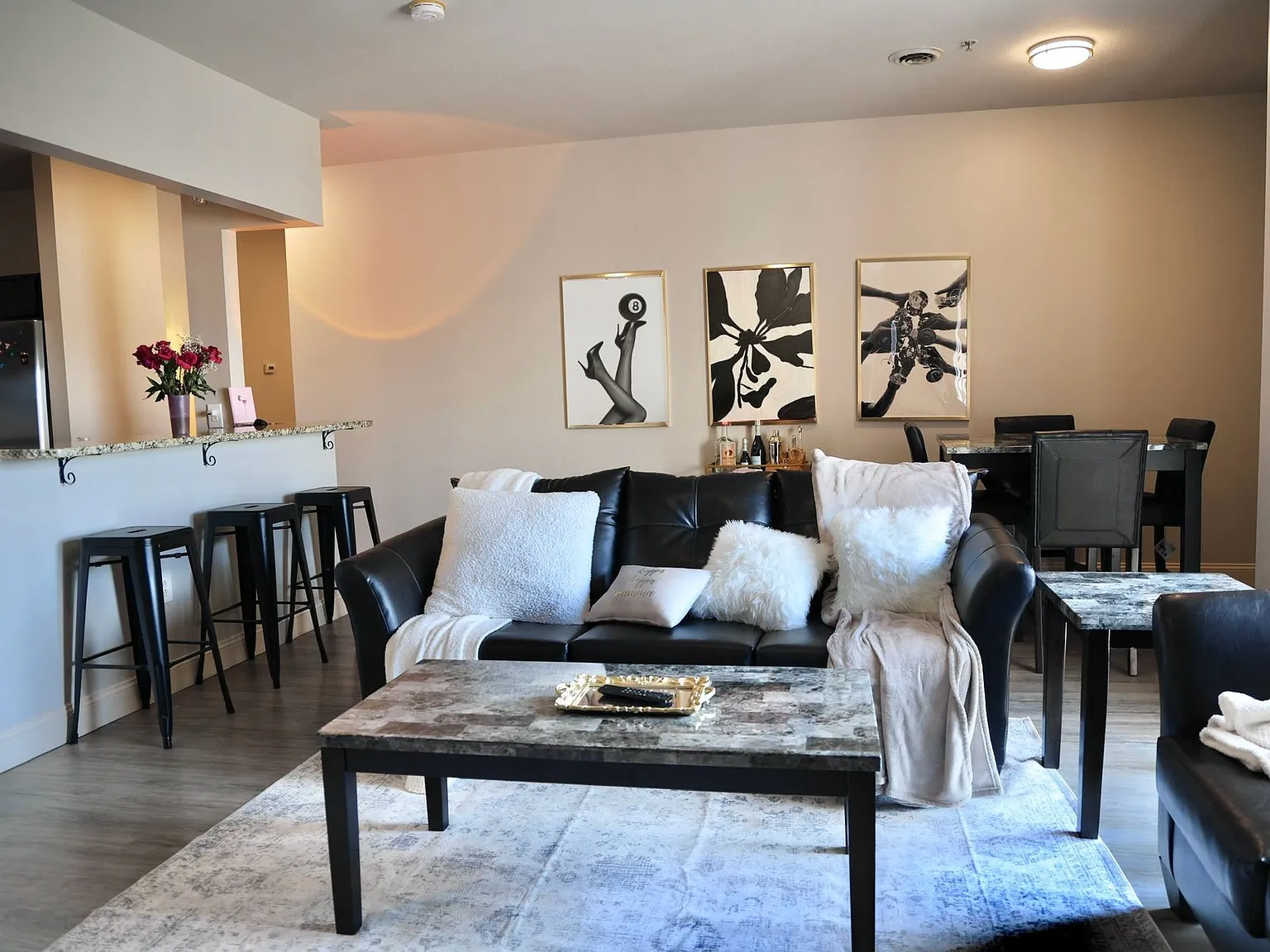 Tenth & College Apartments — Photo 2