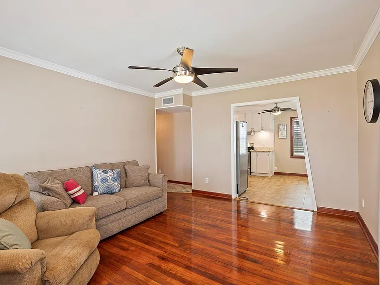6728 Avenue Q — Photo 15