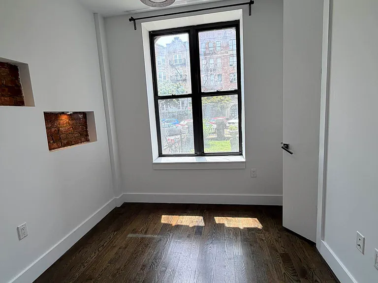 921 Saint Marks Ave #1A — Photo 9