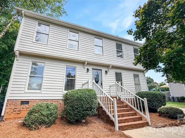 16539 Grapperhall Dr, Huntersville, NC 28078