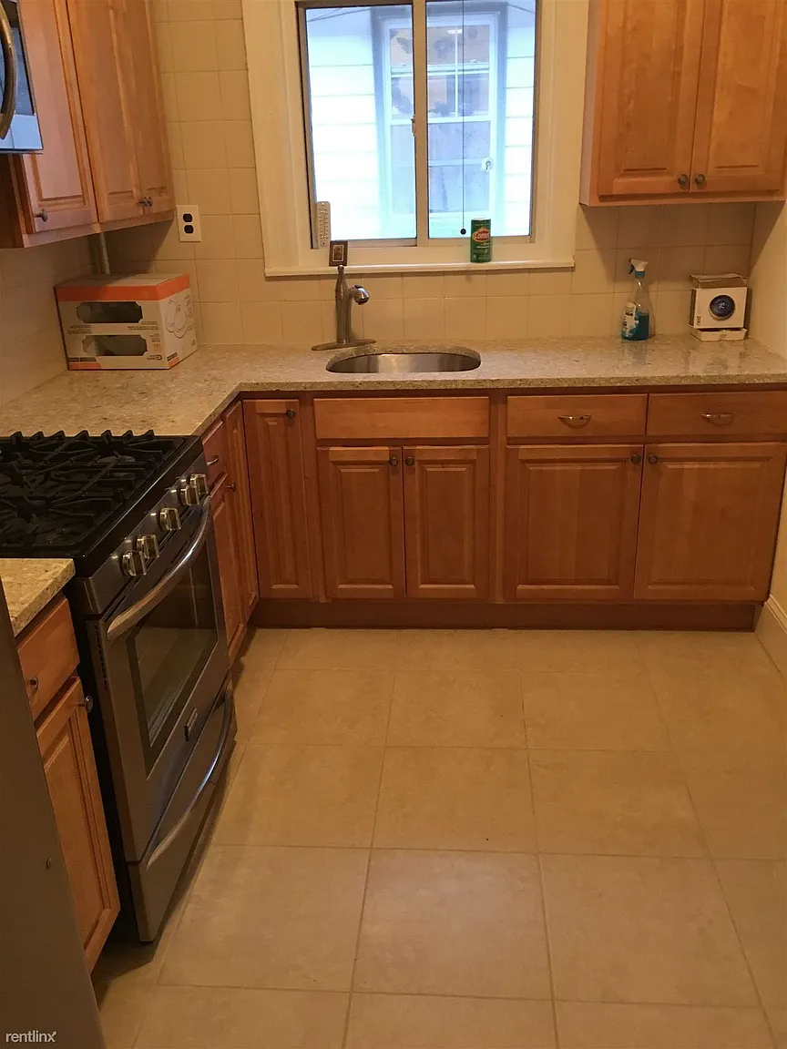 130 79th St photo 1