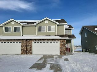 2346 14th St NW, Minot, ND 58703
