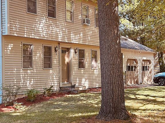 2nd image of 3 Dartmoor Ct