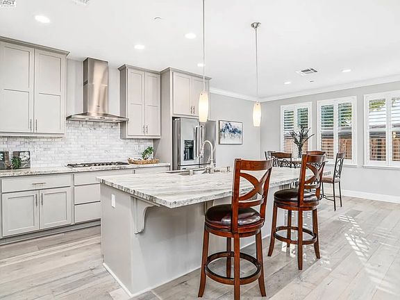 3rd image of 1757 De Pina Ln