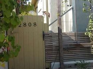 2810 W Shadowlawn Ave, Los Angeles, CA 90039