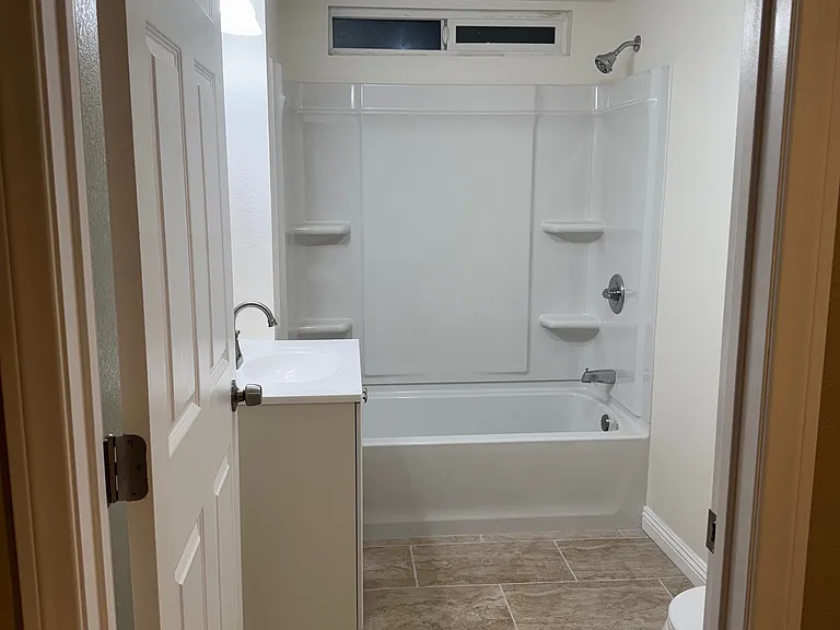 16645 Valencia Ave #2B — Photo 15