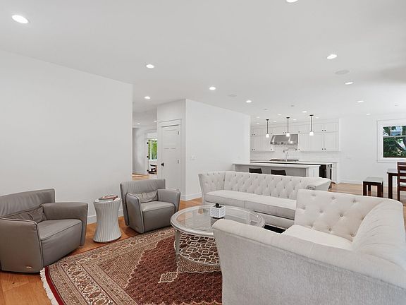 5th image of 5116 1a Ave