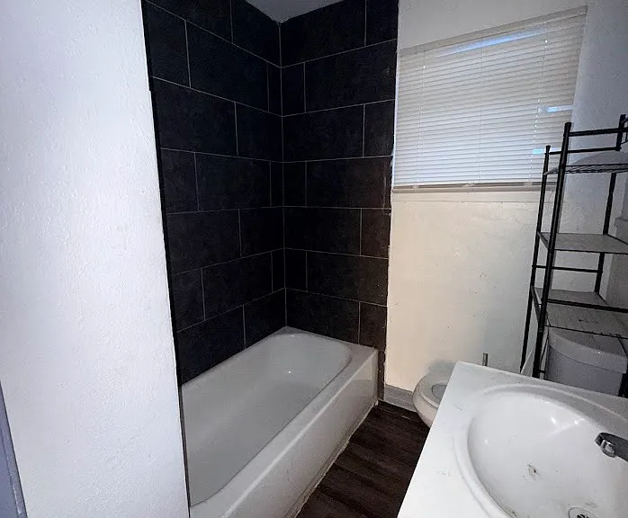 3112 Christie St — Photo 7