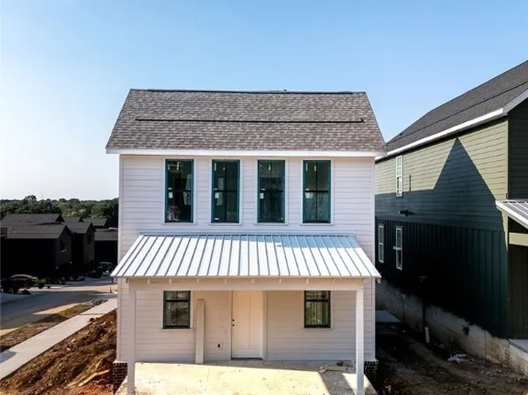 2086 E Roe Ter, Fayetteville, AR 72703