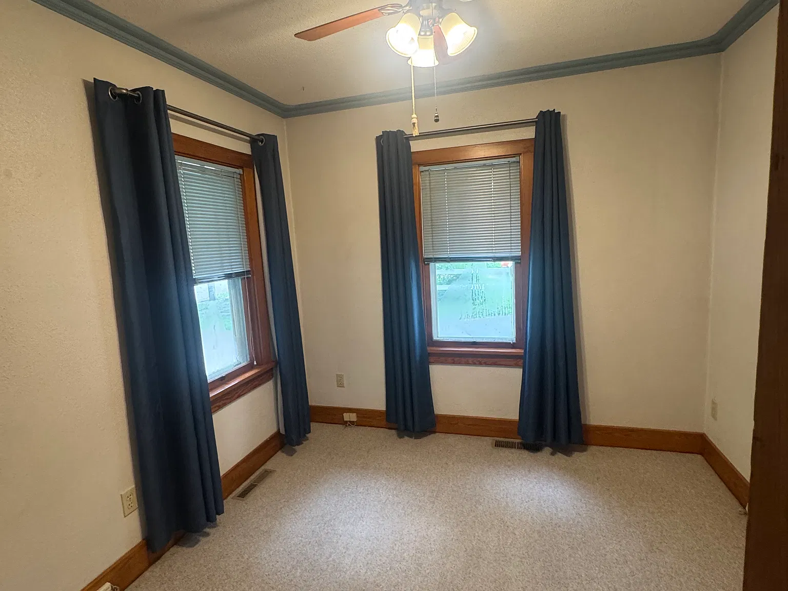 536 Olive St — Photo 4