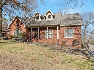 987 Diane St, Leeds, AL 35094