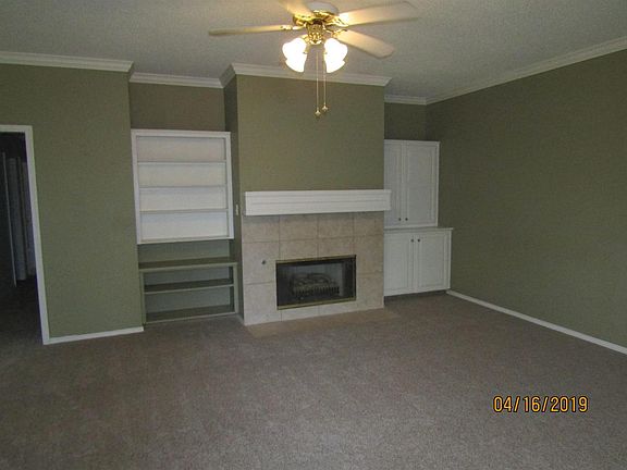 2nd image of 610 Poplar St