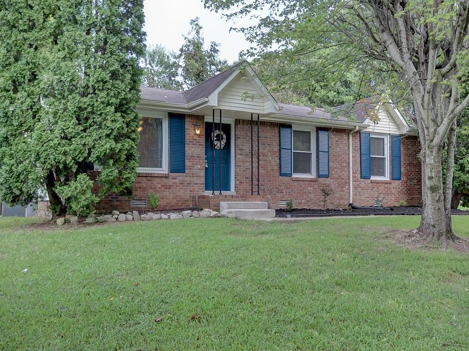 1st image of 813 Benton Ct