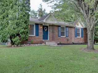 813 Benton Ct, Clarksville, TN 37042