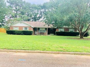 605 Woodleigh Rd, Dothan, AL 36305