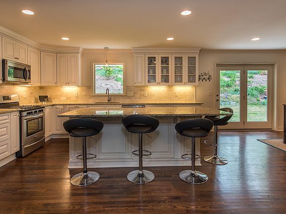 Large kitchen with island seating for 4-6