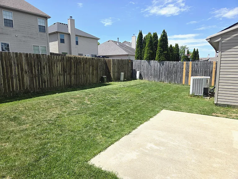 4636 Marcus Trl — Photo 33